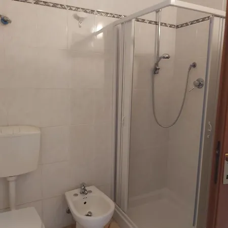 Con Piscina E Tennis Montespertoli