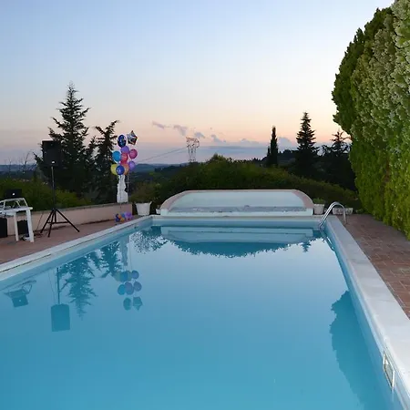 Aparthotel Con Piscina E Tennis *