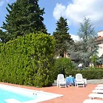 Con Piscina E Tennis Lägenhetshotell