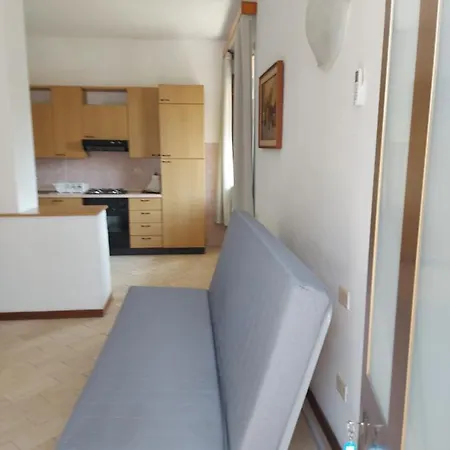Aparthotel Con Piscina E Tennis 4*